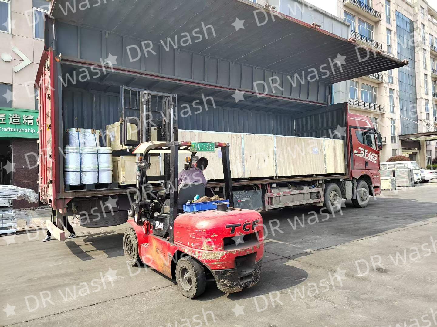 DRwash Ships 2 Automatic Car Wash Machines & Accessories to Argentina on March 24, 2026 – A Trusted Partnership Sealed by Factory Inspection